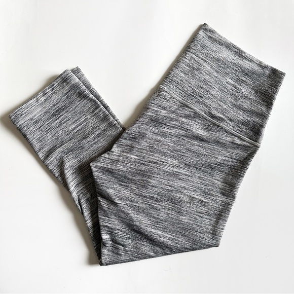 •LULULEMON• Wunder Under Hi Rise Crop 21” Space Dye Camo Grey Size 10 - Picture 9 of 10